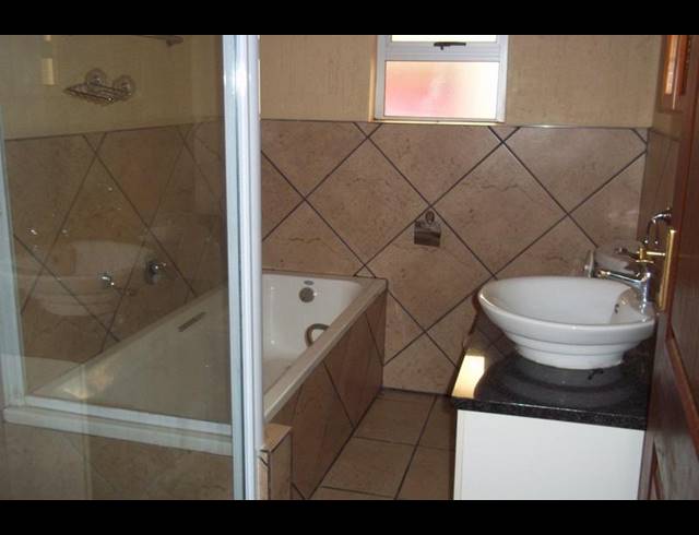 2 BEDROOM APARTMENT FOR SALE IN DRIE RIVIERE
